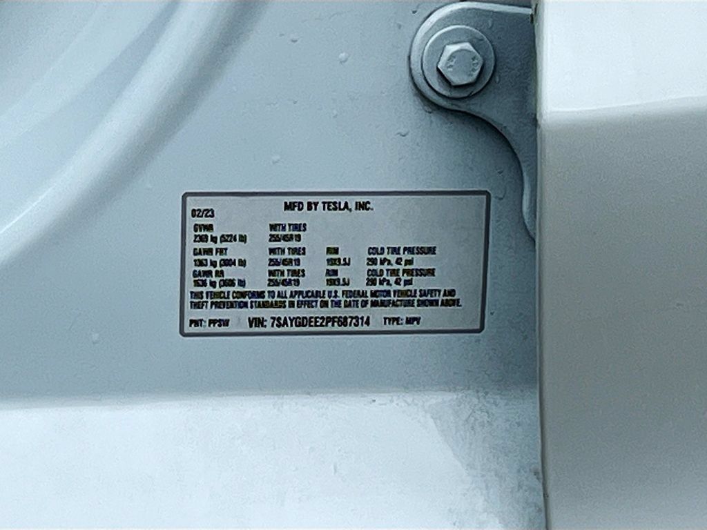 Used 2023 Tesla Model Y Long Range AWD/4WD image 29