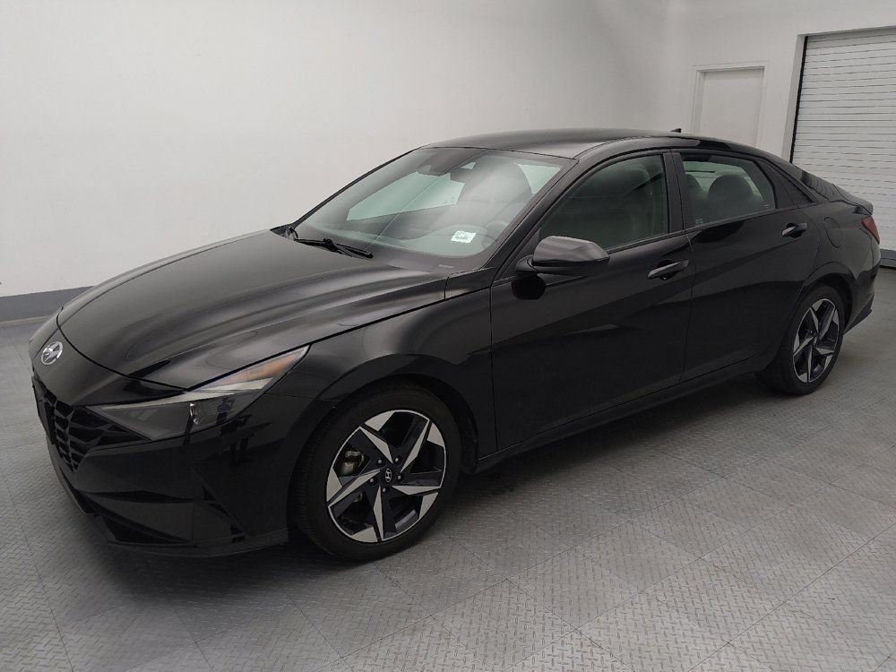 Used 2023 Hyundai Elantra SEL w/ Convenience Package FWD image 3