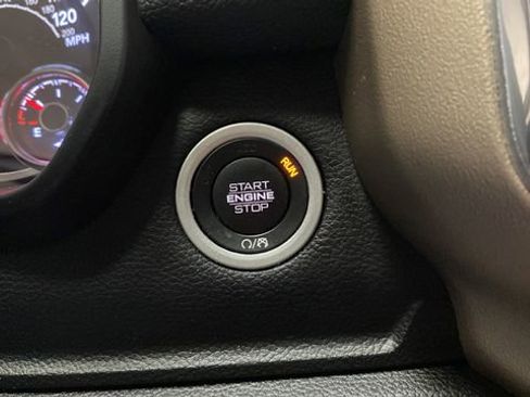 Used 2020 RAM 1500 Laramie AWD/4WD image 23