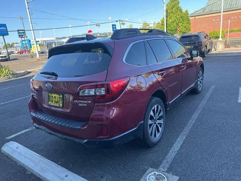Used 2017 Subaru Outback 3.6R Limited AWD/4WD image 6