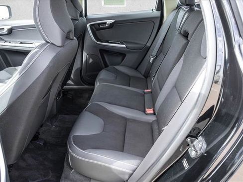 Used 2011 Volvo XC60 3.2 FWD image 19