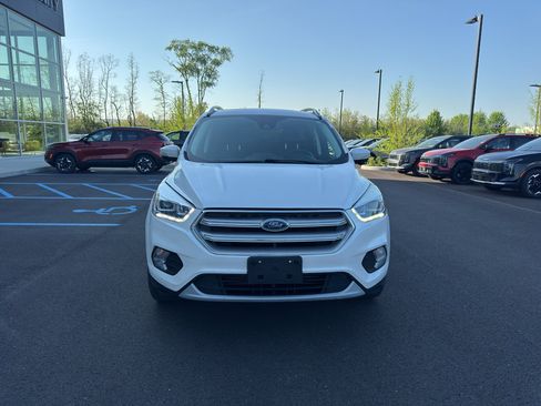 Used 2017 Ford Escape Titanium w/ Equipment Group 301A AWD/4WD image 3
