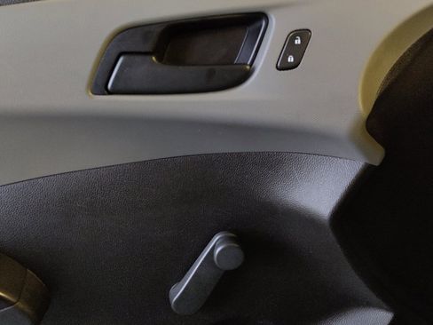 Used 2020 Chevrolet Sonic LT FWD image 27
