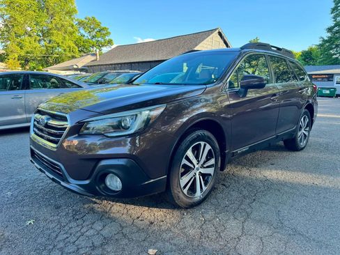 Used 2019 Subaru Outback 2.5i Limited w/ Popular Package #2 AWD/4WD image 1