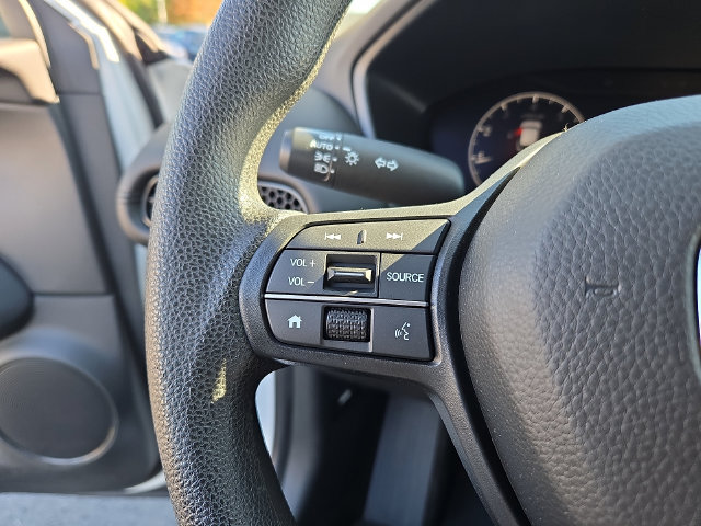 Used 2024 Honda HR-V LX image 19