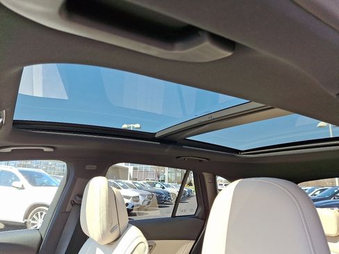 New 2026 Mercedes-Benz GLC 300 4MATIC image 12