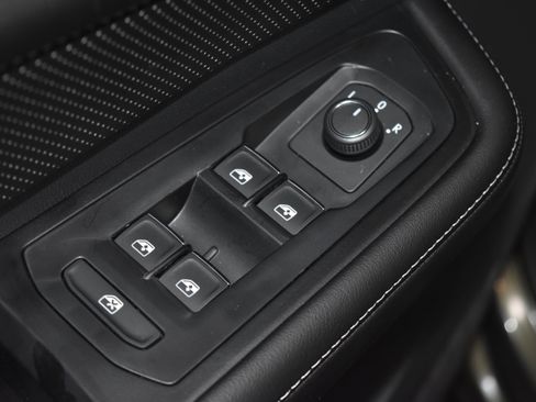 New 2026 Volkswagen Atlas SE AWD/4WD image 4