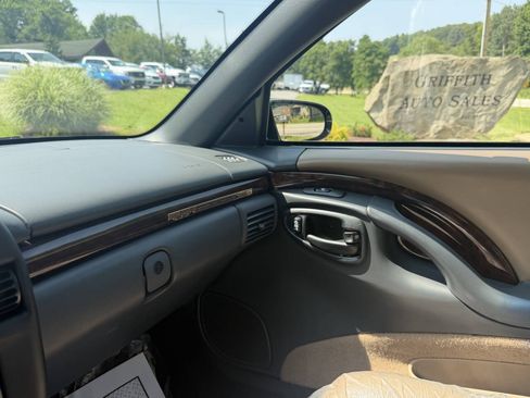 Used 1995 Chevrolet Monte Carlo Z34 FWD image 24