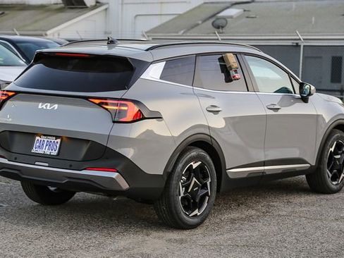 New 2026 Kia Sportage EX image 8