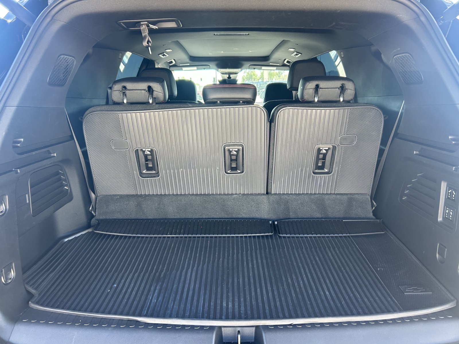 Used 2026 Chevrolet Traverse RS w/ LPO, Floor Liner Package FWD image 13