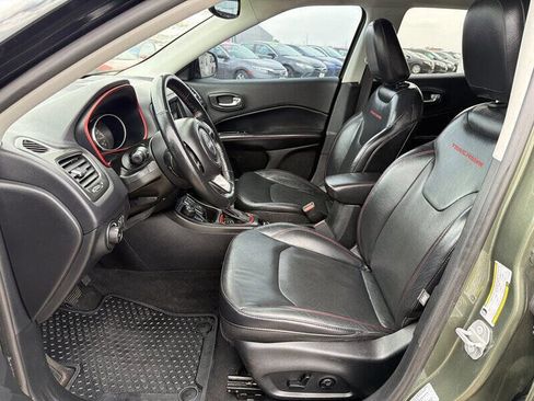Used 2018 Jeep Compass Trailhawk w/ Leather Interior Group AWD/4WD image 11