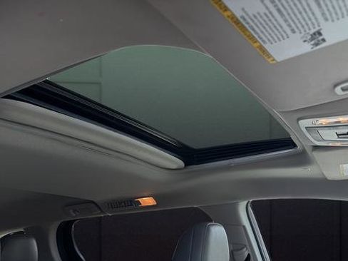 Used 2021 Toyota Sienna XLE image 15