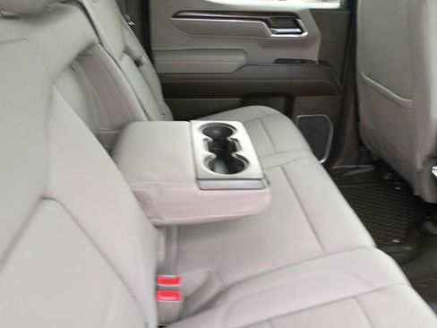 Used 2023 GMC Sierra 1500 SLT w/ SLT Convenience Package AWD/4WD image 14
