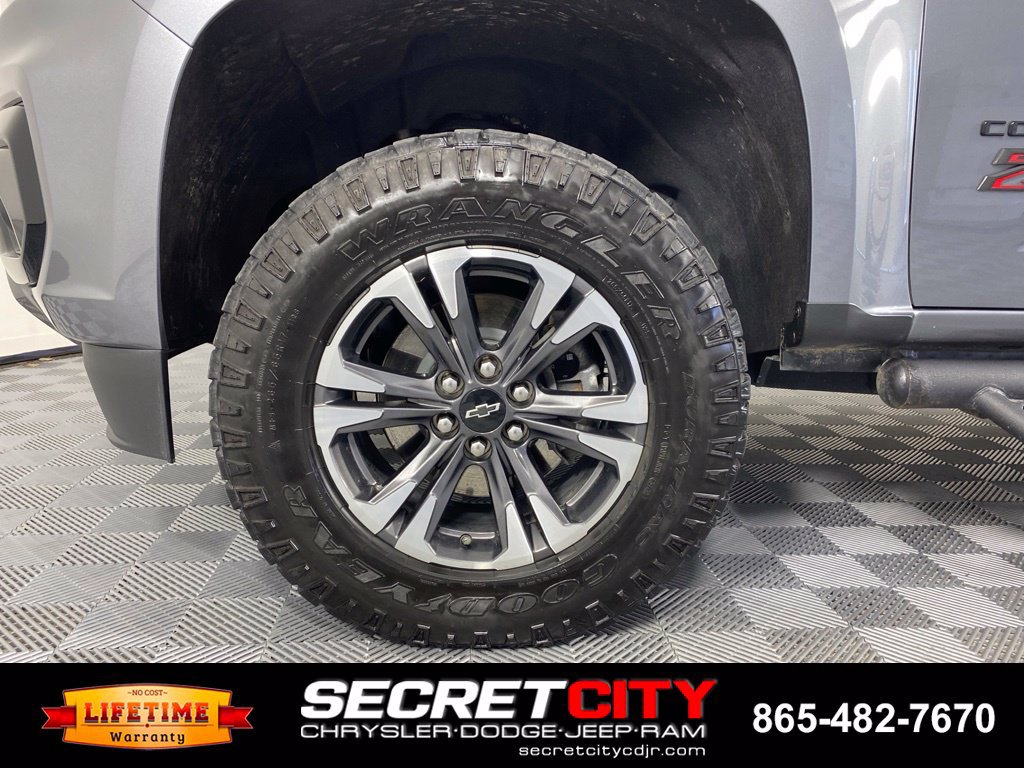 Used 2022 Chevrolet Colorado Z71 AWD/4WD image 9