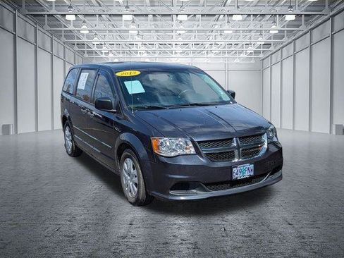 Used 2013 Dodge Grand Caravan American Value Package w/ UConnect Hands-Free Group FWD image 7