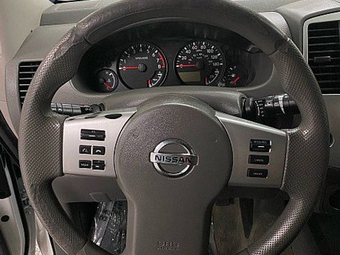 Used 2016 Nissan Frontier S image 9