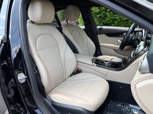 Used 2020 Mercedes-Benz C 300 Sedan w/ Premium Package image 33