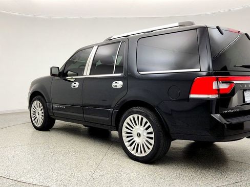 Used 2016 Lincoln Navigator Select AWD/4WD image 7