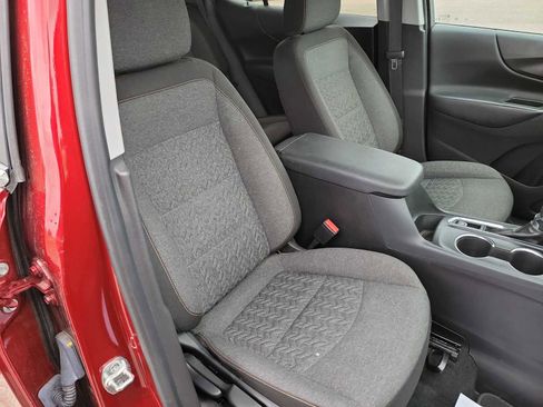 Used 2024 Chevrolet Equinox LT AWD/4WD image 24