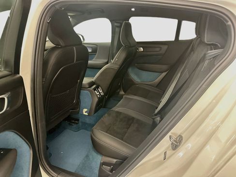 Used 2023 Volvo C40 P8 Recharge Ultimate w/ Protection Package Premier AWD/4WD image 30