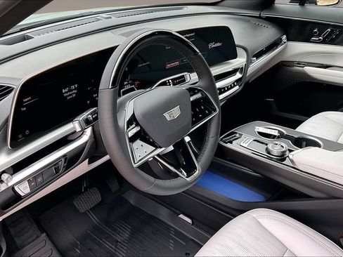 New 2026 Cadillac Lyriq Sport w/ LPO, Floor Liner Package AWD/4WD image 6