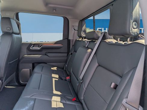 Used 2025 GMC Sierra 1500 Denali w/ Denali Reserve Package image 11