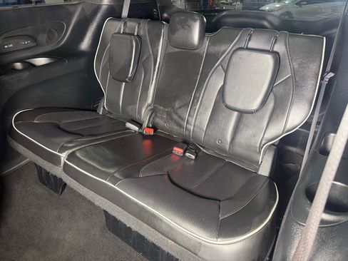 Used 2019 Chrysler Pacifica Limited w/ Advanced Safetytec Group FWD image 29