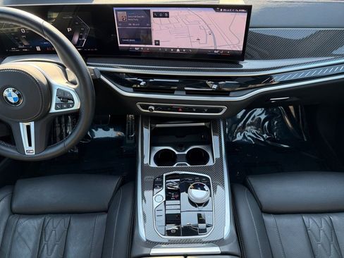Certified 2025 BMW X7 M60i AWD/4WD image 11