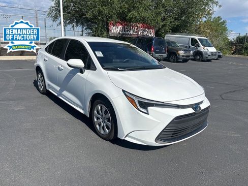 Used 2024 Toyota Corolla LE AWD/4WD image 1