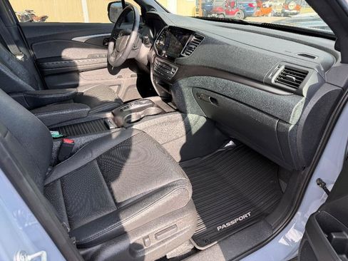 Used 2022 Honda Passport EX-L image 16