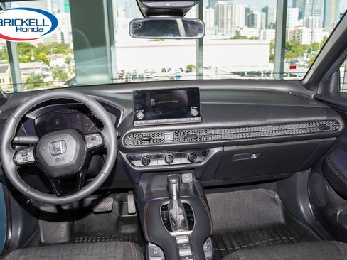 Used 2024 Honda HR-V Sport image 18