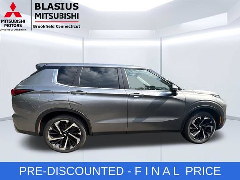 Used 2022 Mitsubishi Outlander SE AWD/4WD image 7