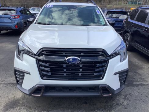 Certified 2025 Subaru Ascent Bronze Edition AWD/4WD image 5