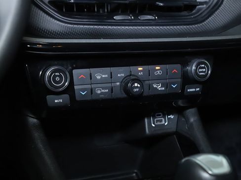 Used 2025 Jeep Compass Trailhawk AWD/4WD image 26