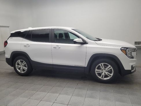 Used 2024 GMC Terrain SLE image 11