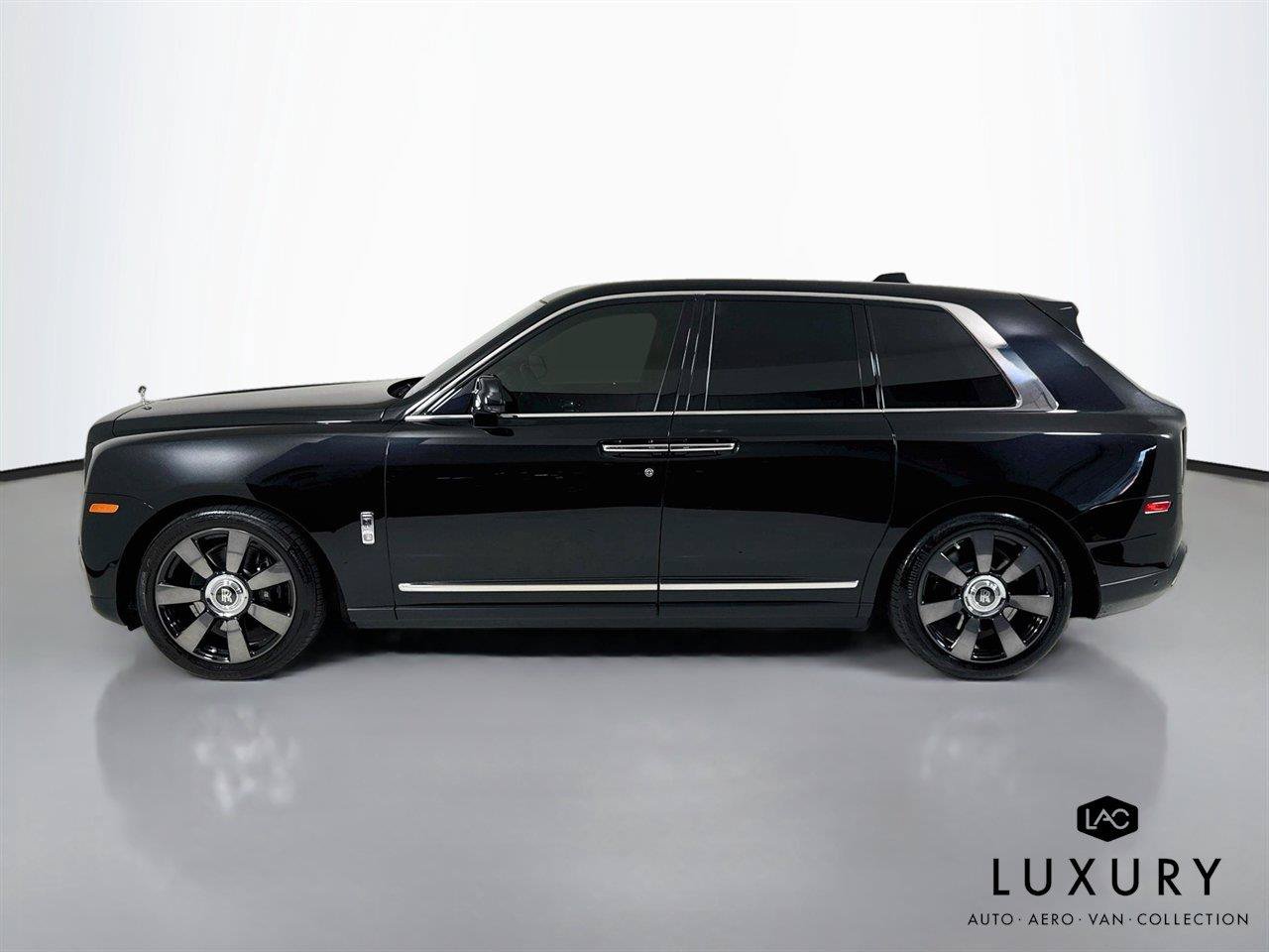 Used 2022 Rolls-Royce Cullinan AWD/4WD image 8
