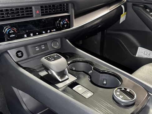New 2026 Nissan Rogue SV AWD/4WD image 21