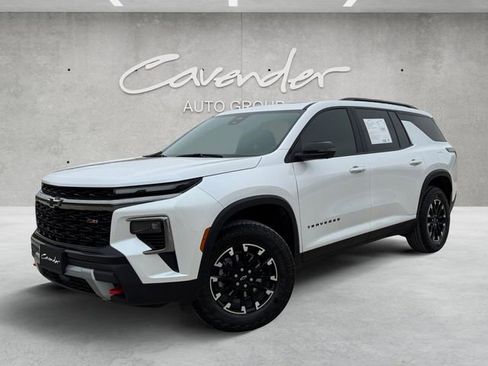 Certified 2024 Chevrolet Traverse Z71 w/ LPO, Floor Liner Package image 1