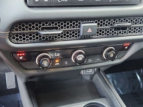 Certified 2024 Honda HR-V Sport image 15