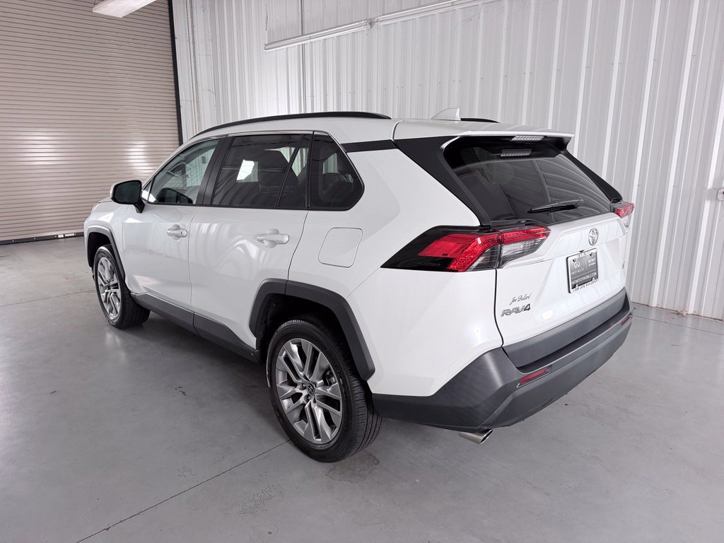Used 2023 Toyota RAV4 XLE Premium FWD image 7