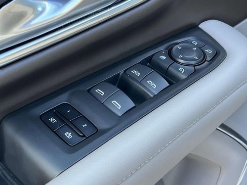 Used 2022 Chevrolet Tahoe LT w/ Luxury Package image 17