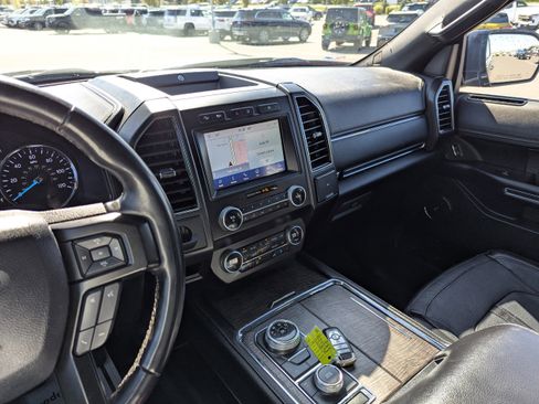 Used 2020 Ford Expedition Limited AWD/4WD image 21