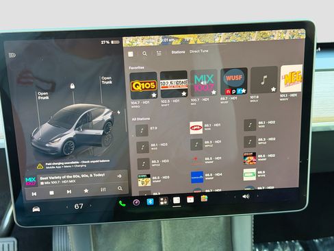 Used 2023 Tesla Model Y Long Range AWD/4WD image 30