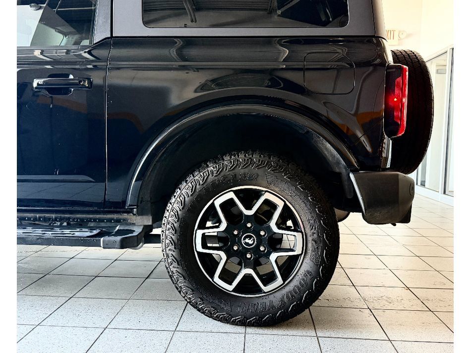 Used 2022 Ford Bronco Outer Banks AWD/4WD image 11