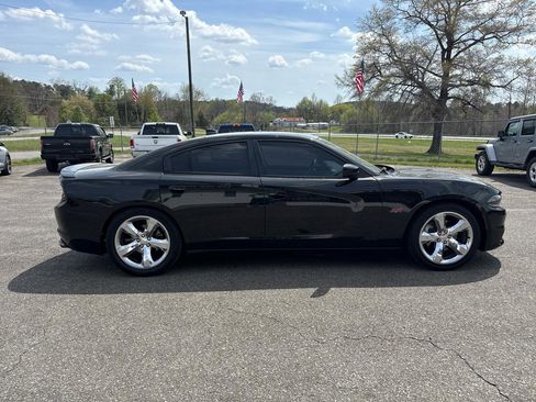 Used 2015 Dodge Charger R/T image 20