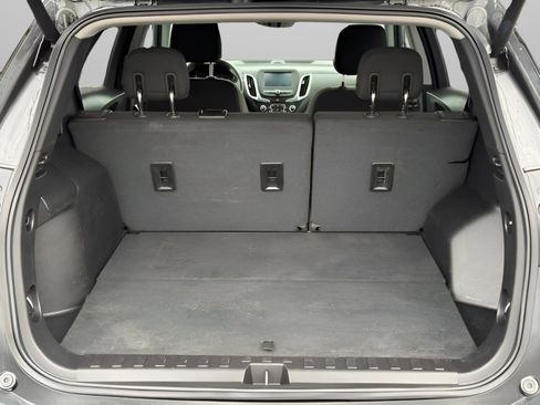 Used 2018 Chevrolet Equinox LT FWD image 9
