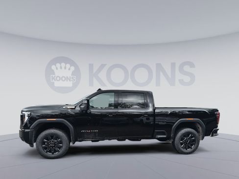 New 2026 GMC Sierra 2500 AT4 image 2