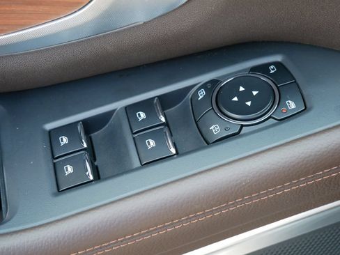 Used 2025 Ford Expedition King Ranch AWD/4WD image 18