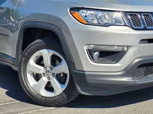 Used 2021 Jeep Compass Latitude AWD/4WD image 4
