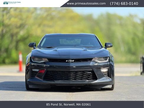 Used 2017 Chevrolet Camaro SS RWD image 5